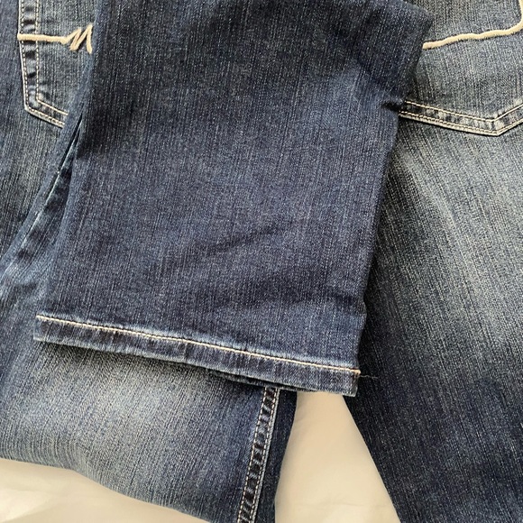 Maurice’s mid-rise Classic straight jeans - Picture 6 of 9